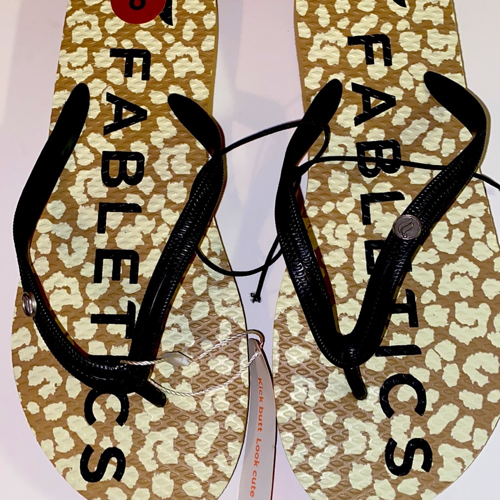 Fabletics   -   Flip-flops - Picture 4 of 6